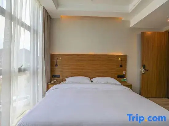 Standard Double room with view (full double bed)