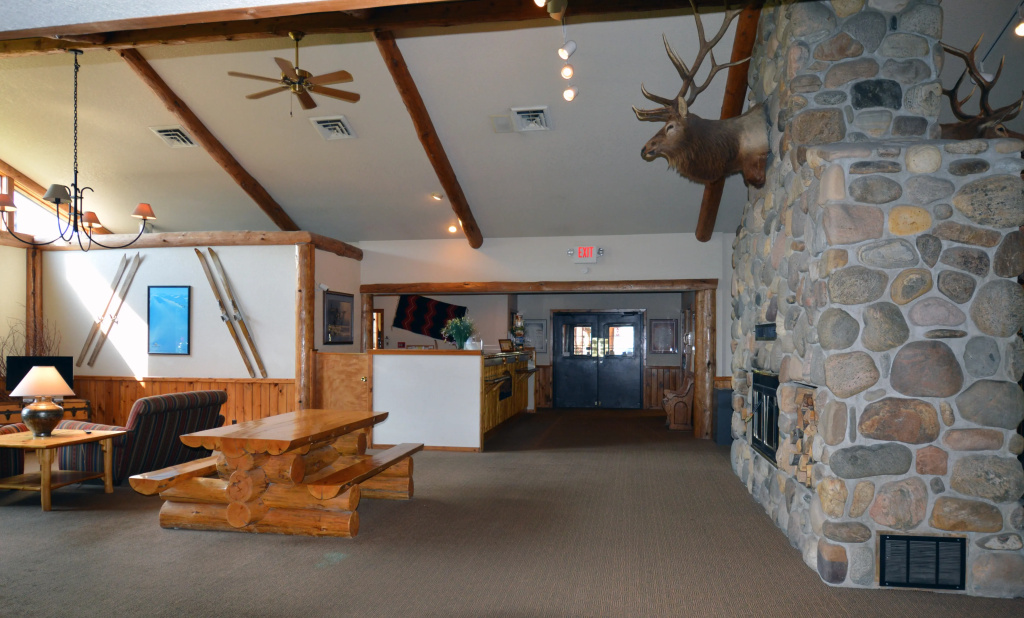 Buck's T-4 Lodge - Général