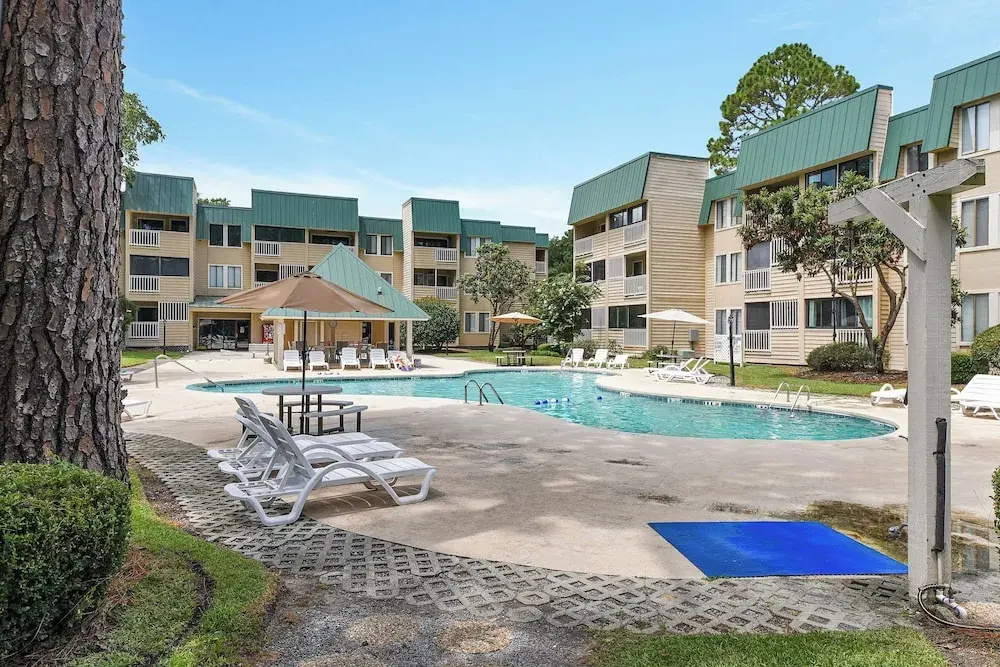 Pool Access & Balcony: Hilton Head Resort Condo