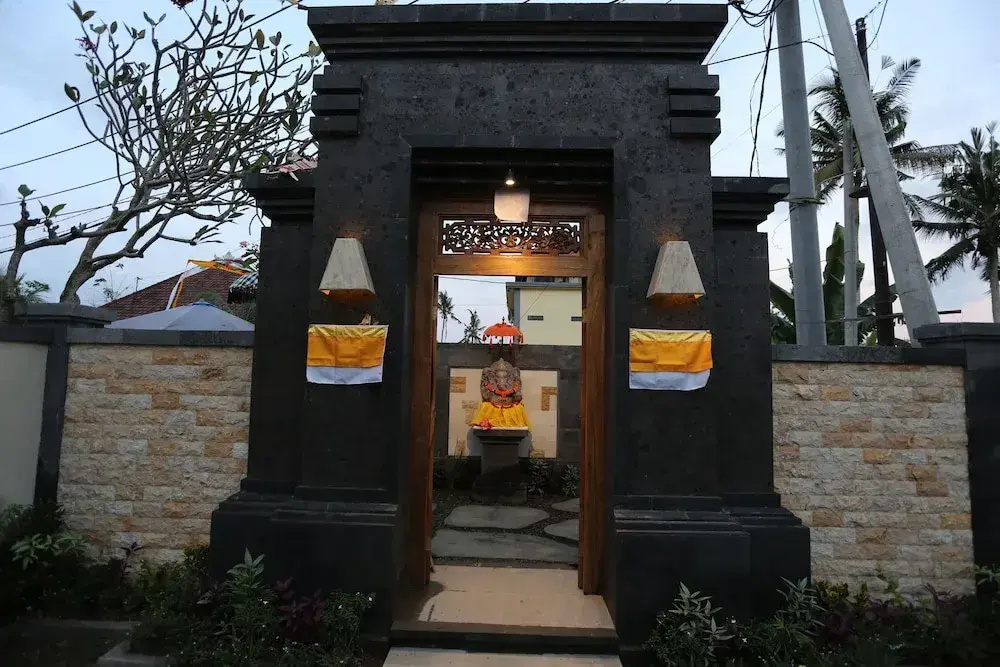 Uma Dhari Villa