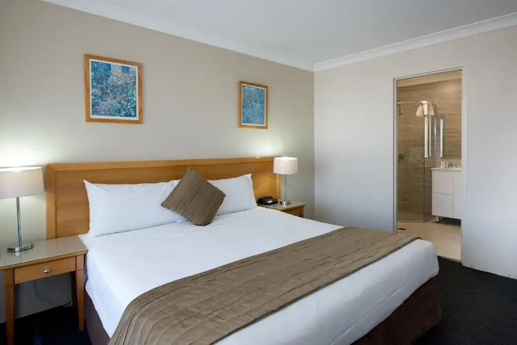 3 Bedrooms Executive Apartment