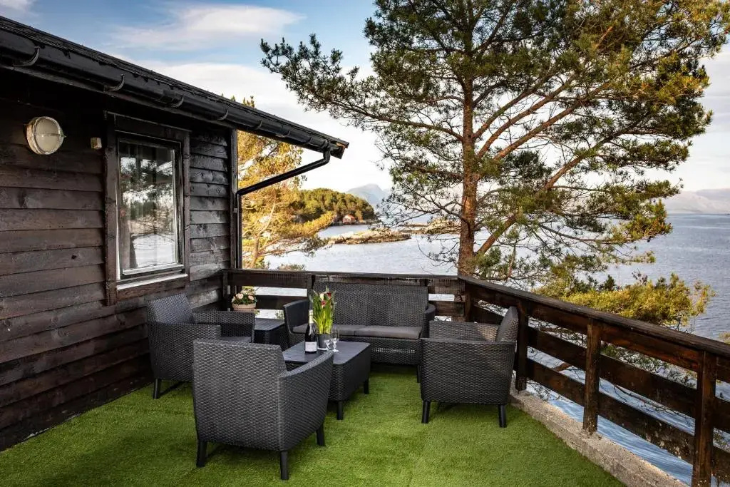 Apartment with sea view