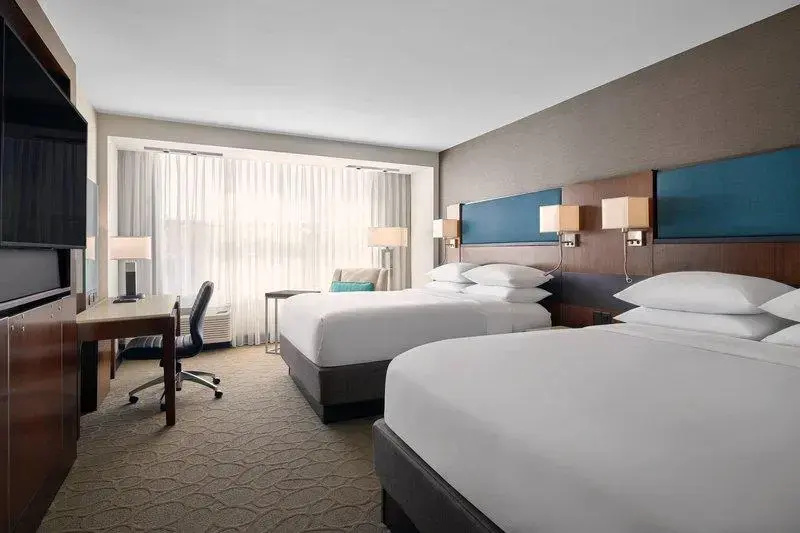 Delta Hotels by Marriott Milwaukee Northwest - Chambres