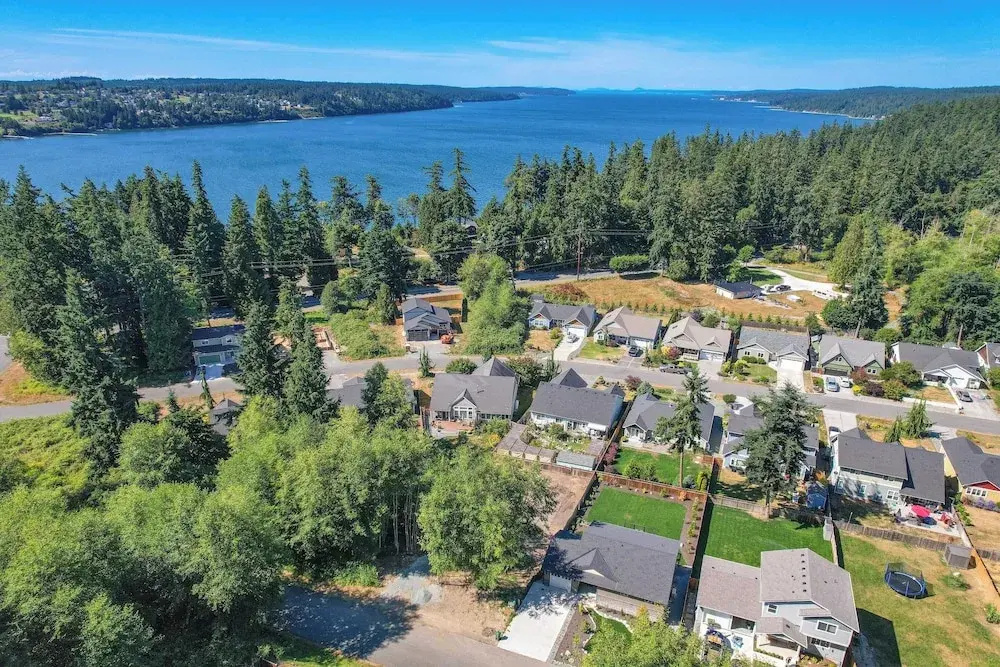 Twin Oaks Retreat by Avantstay Mins to Freeland