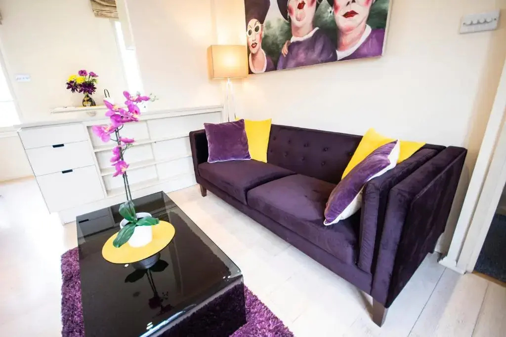 Notting Hill 2-Bedroom Maisonette with Terrace Close to Portobello rd