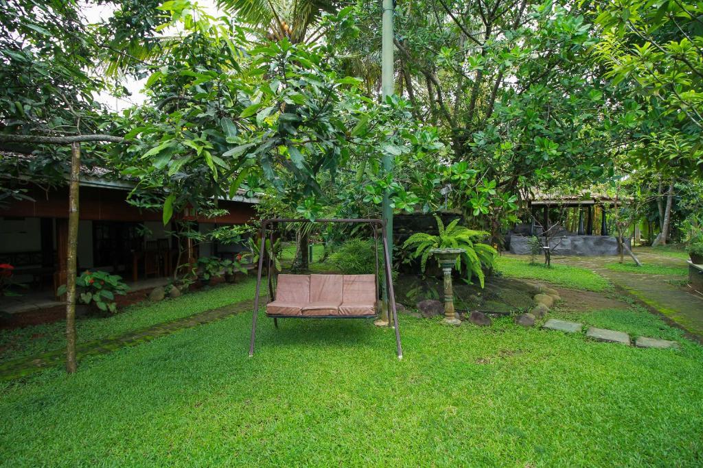 Villa 80