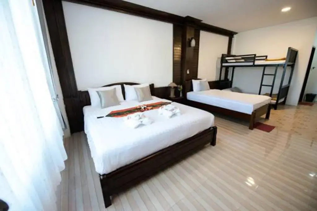 Lanta Nice Beach House - Chambres