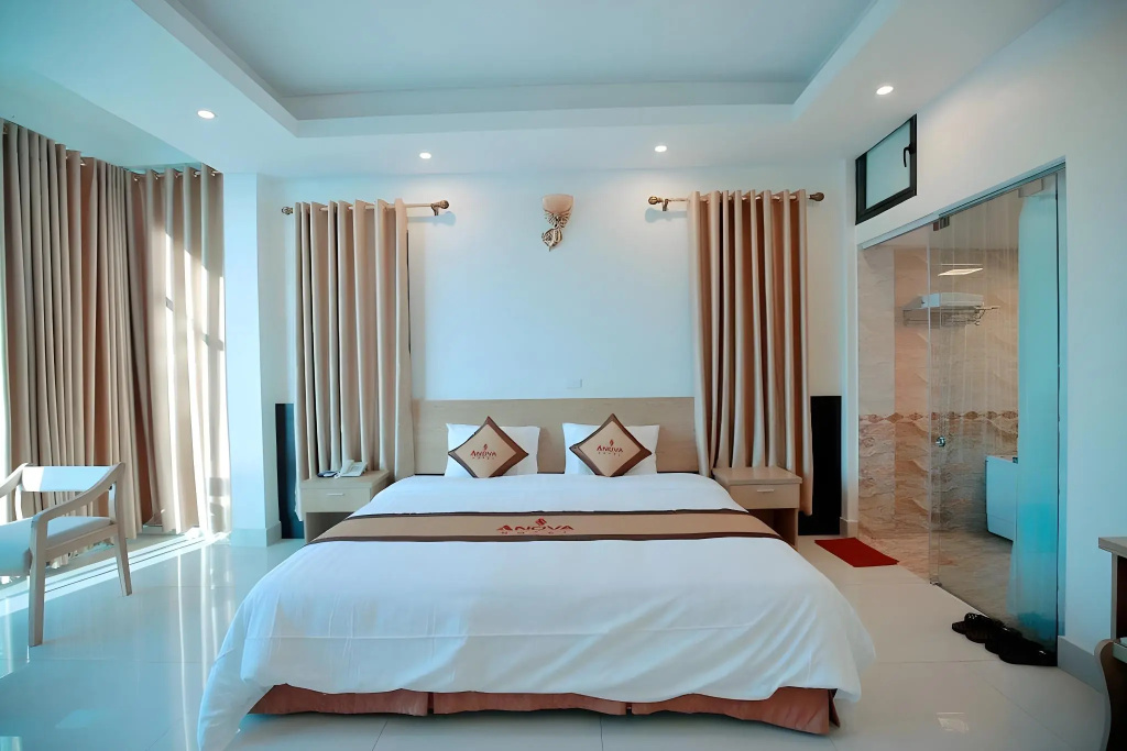 Anova Airport Hotel — Convenient & Friendly — фото