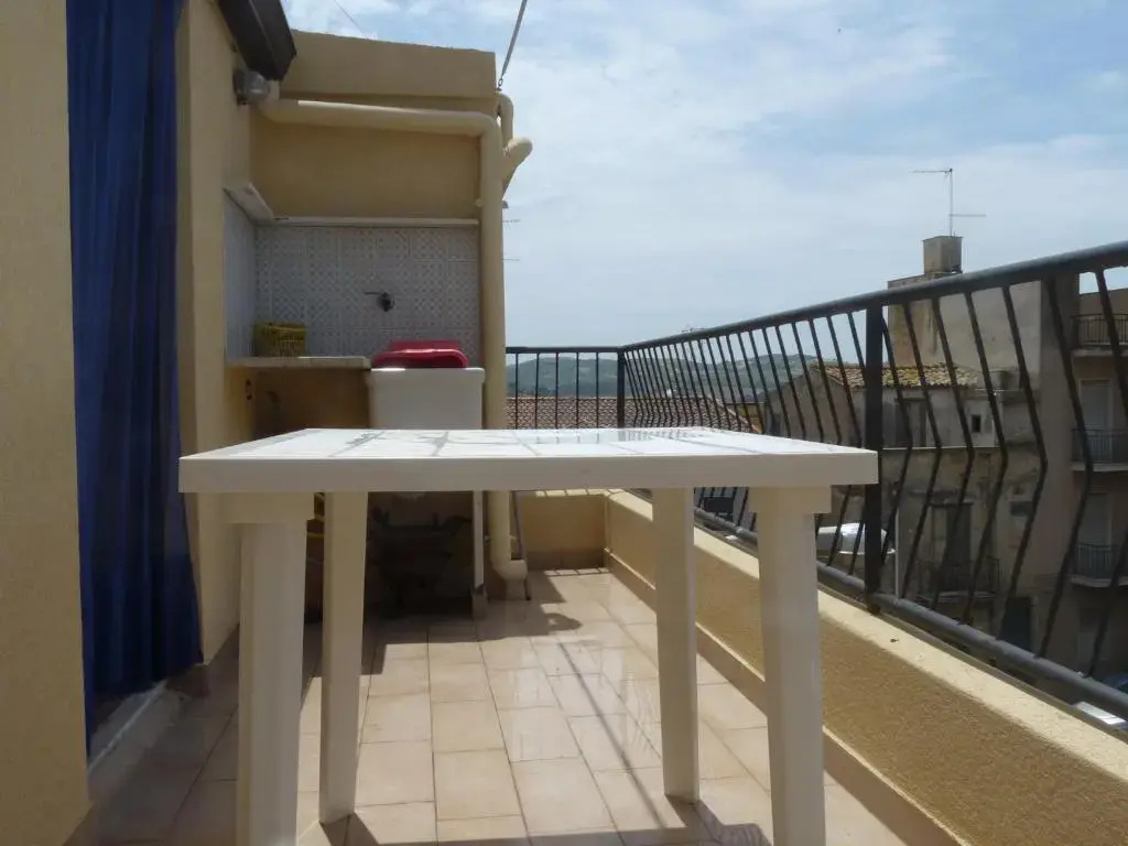Balcony & Terrace