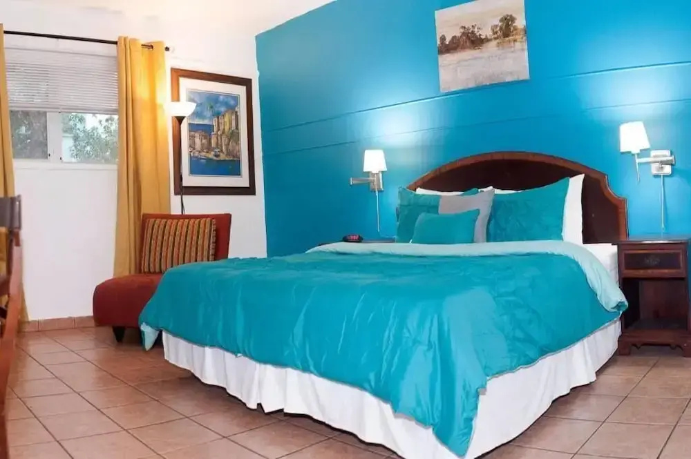 Gables Inn Room Type - Classic Double room (full double bed)