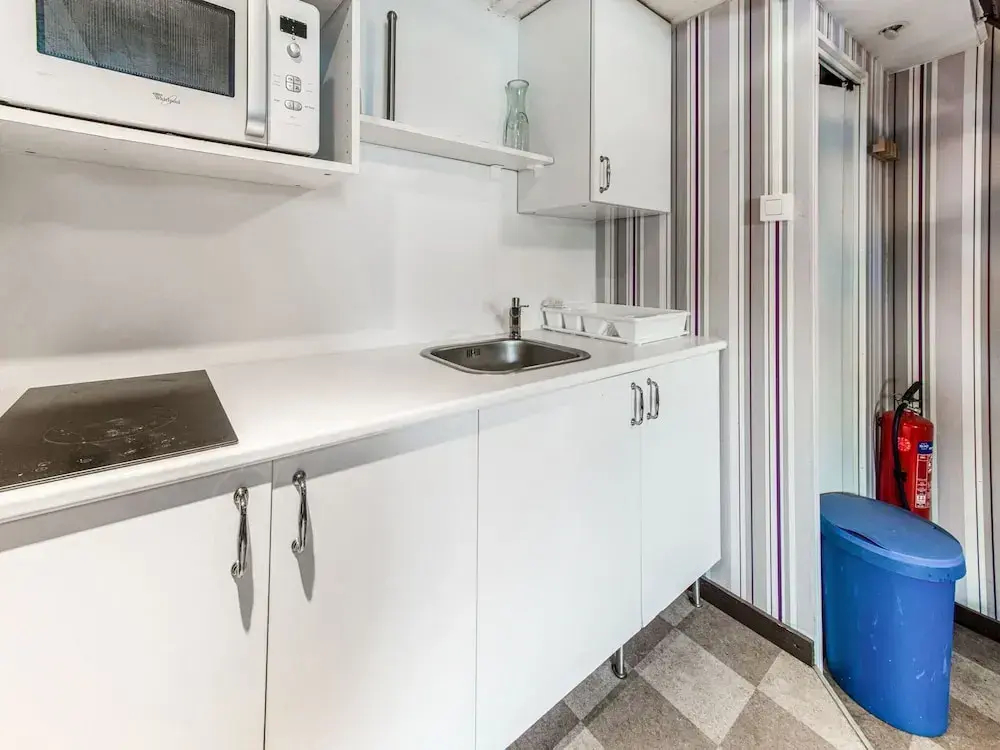 Characteristic Holiday Home in Cherain With Balcony - фото 17