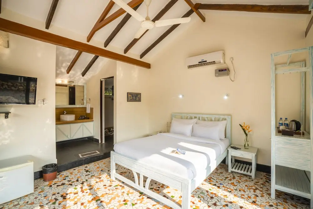 Double Cottage (full double bed) (bed type is subject to availability, terrace)