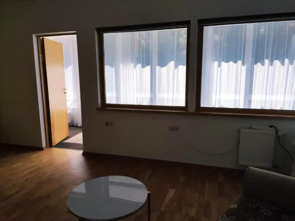 2 Bedrooms Suite
