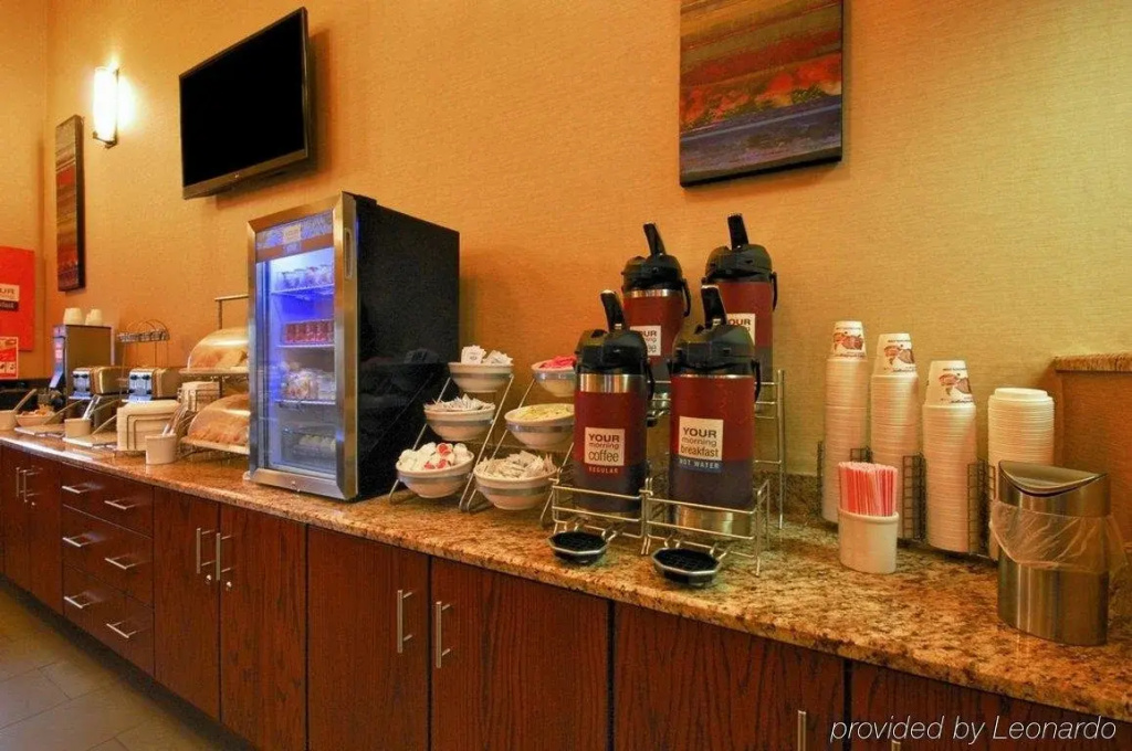 Food & Beverage