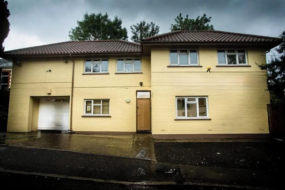 Spacious House Sleeps 10 -near Bikepark Wales -central -parking