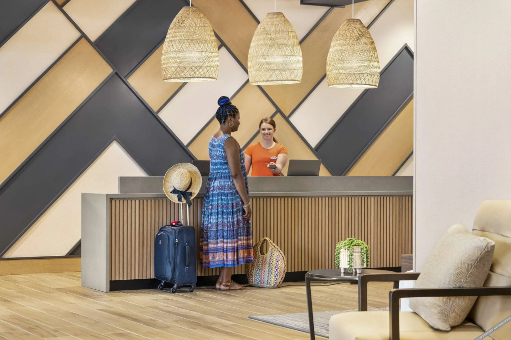 Lobby & Reception