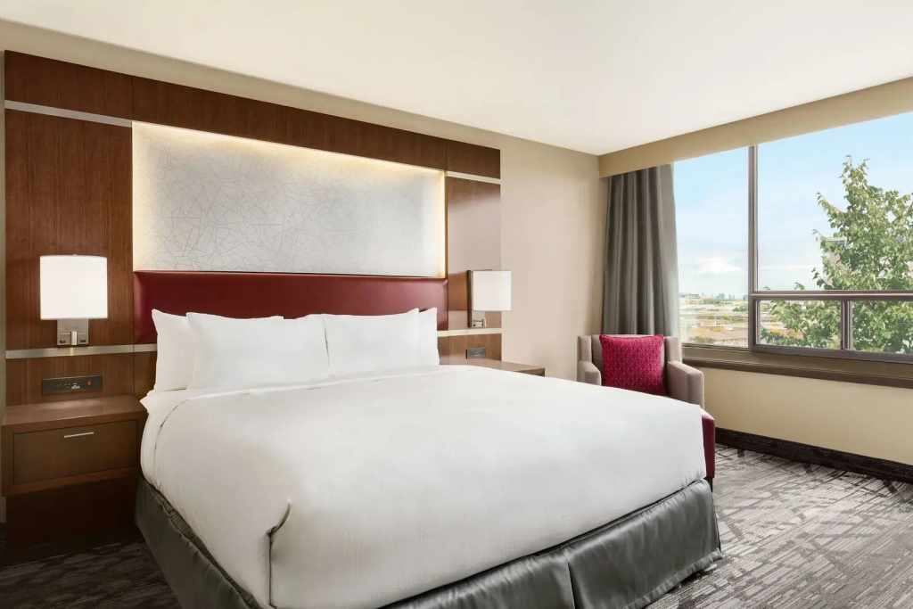 DoubleTree by Hilton Toronto Airport West - Général