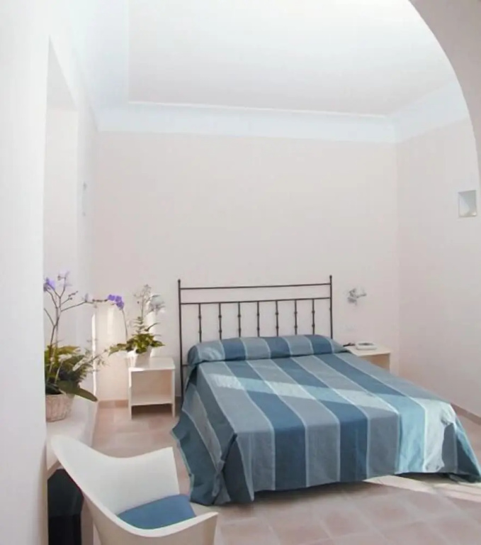 Standard Triple room with balcony
