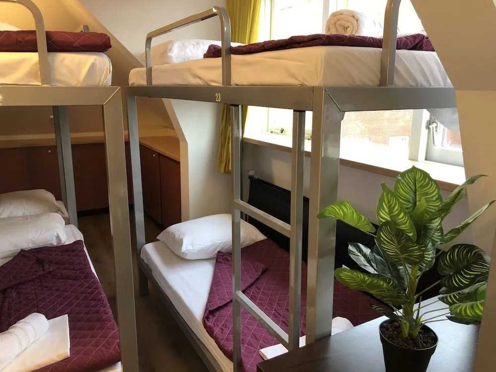 Room Mate Hostel — 2