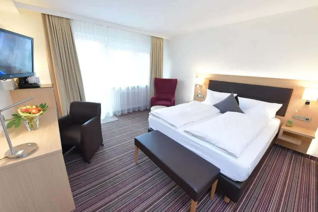 Superior Double room (full double bed)
