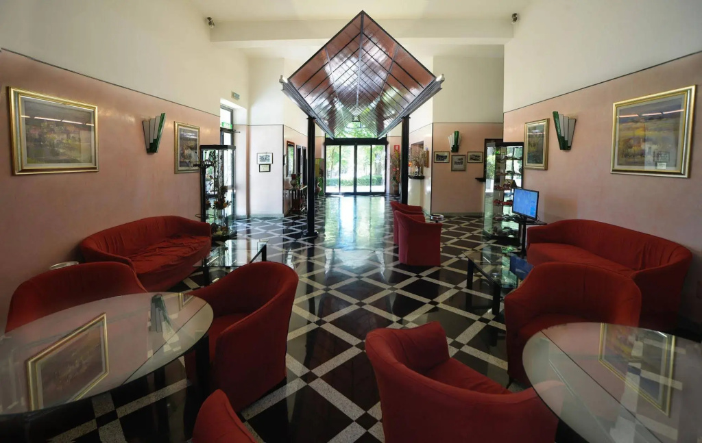 Hotel photo 26