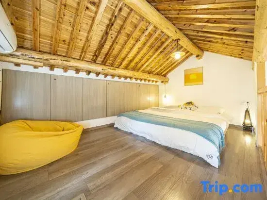 Standard Double Family Duplex room (full double bed)