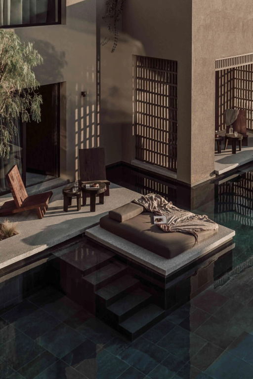 Suite with pool view