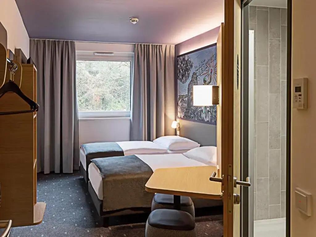Double room (twin beds)