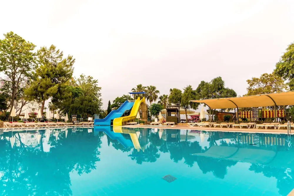 Hotel photo 12