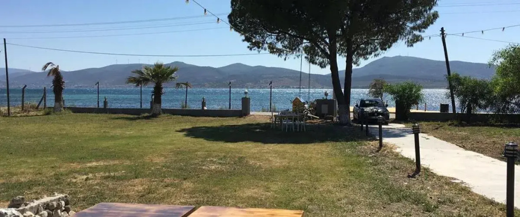 Beach & Waterfront