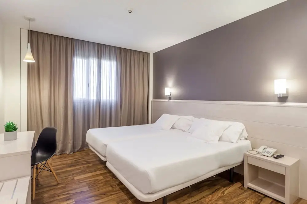 AZZ Valencia Táctica - Chambres