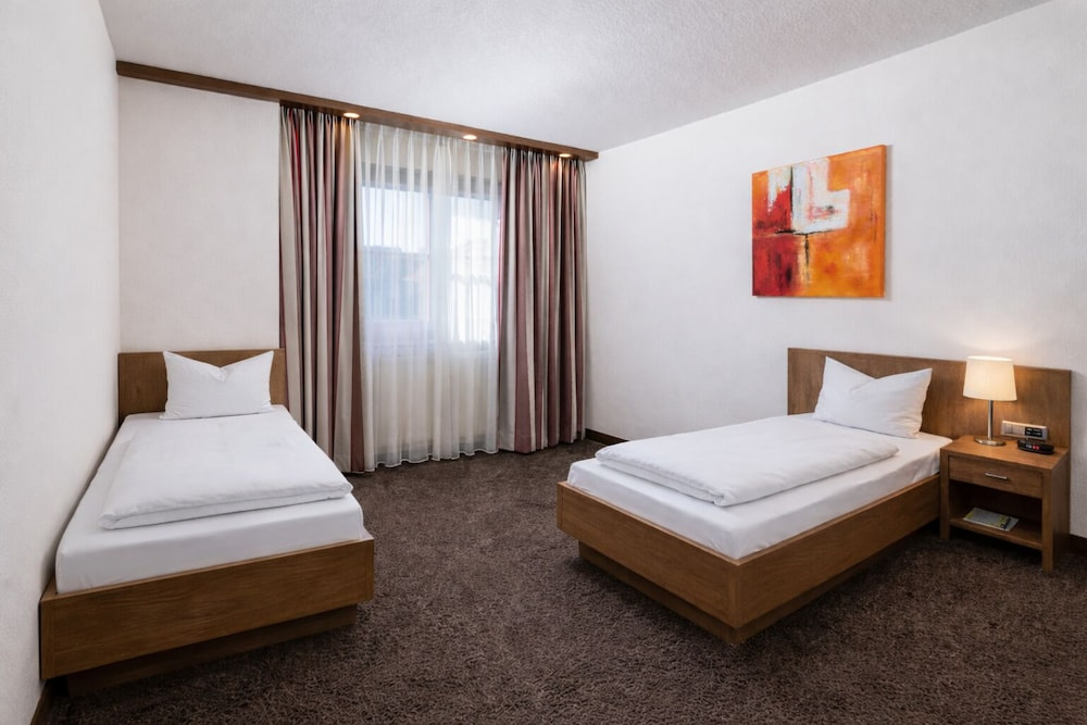 Standard Double room (twin beds)