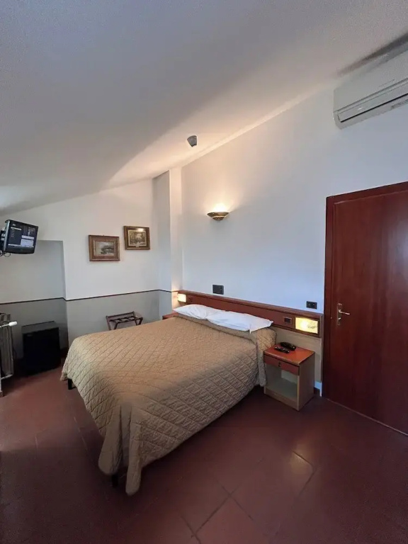 Economy Double room (full double bed)