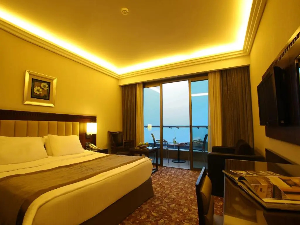 Presidential Suite with balcony and with sea view