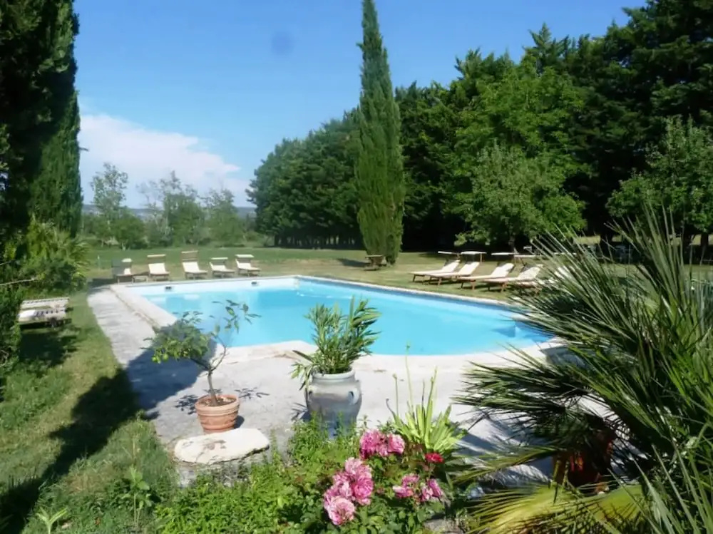 Provencal Villa for Nature Lovers in Lub ron