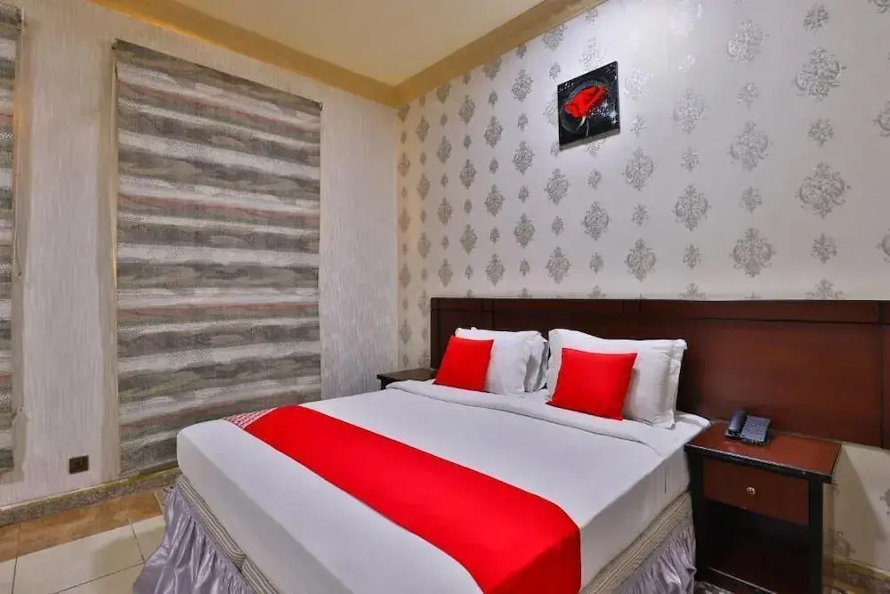 Economy room