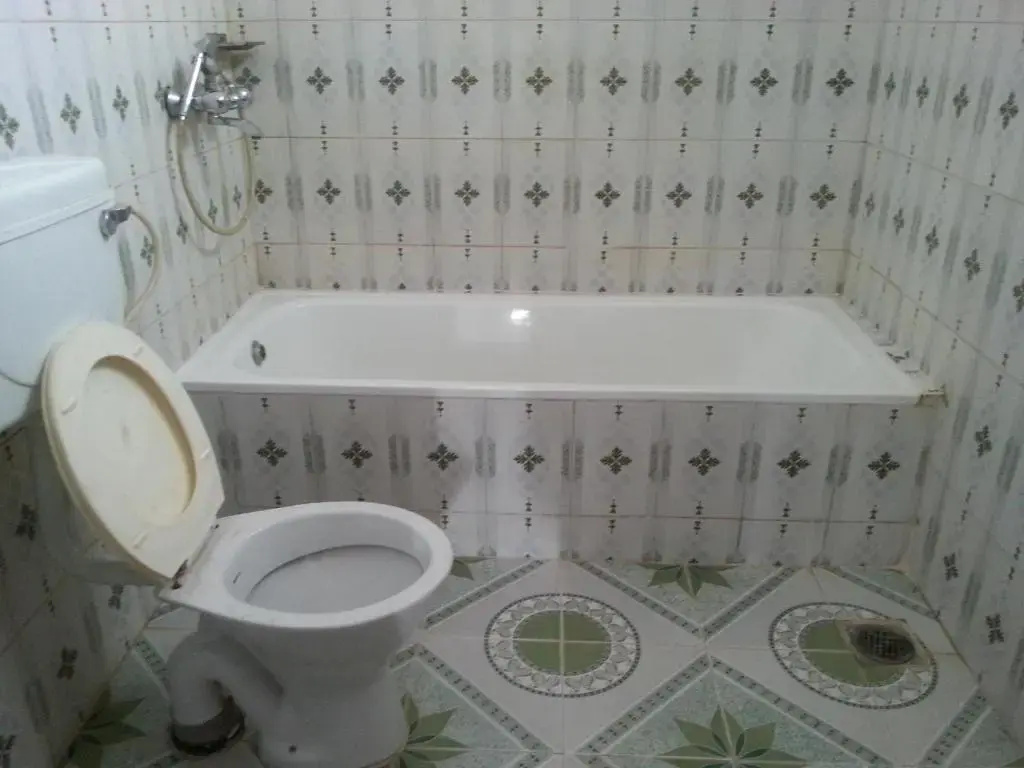 Comfort room