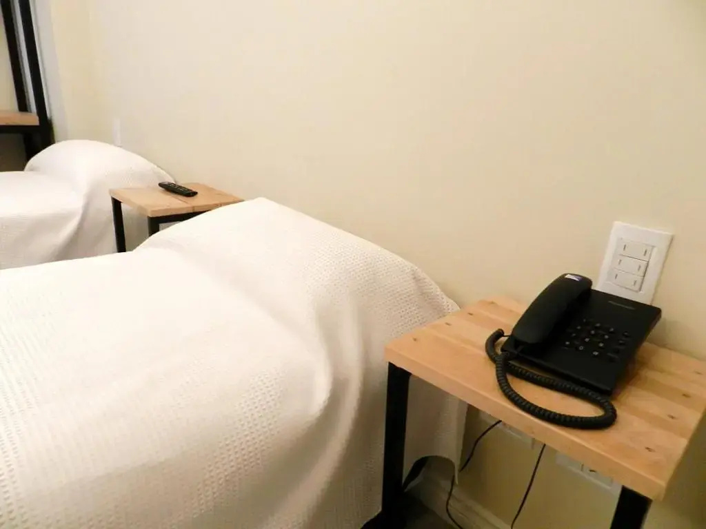 Double room (full double bed)