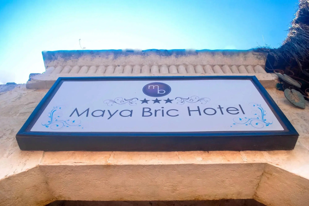Original Maya Bric