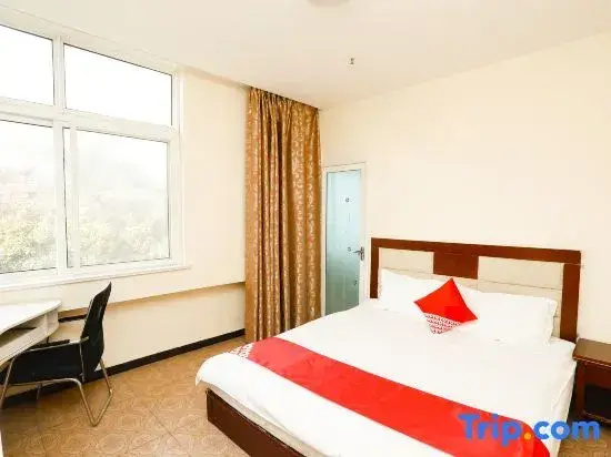 Deluxe Double room (full double bed)