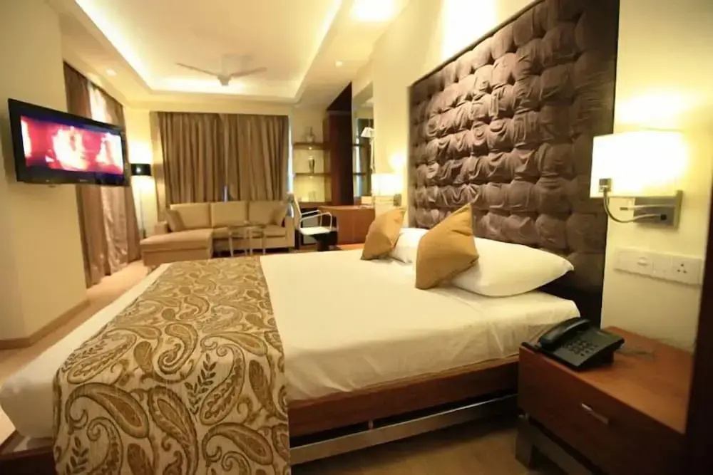 Lobby & Reception