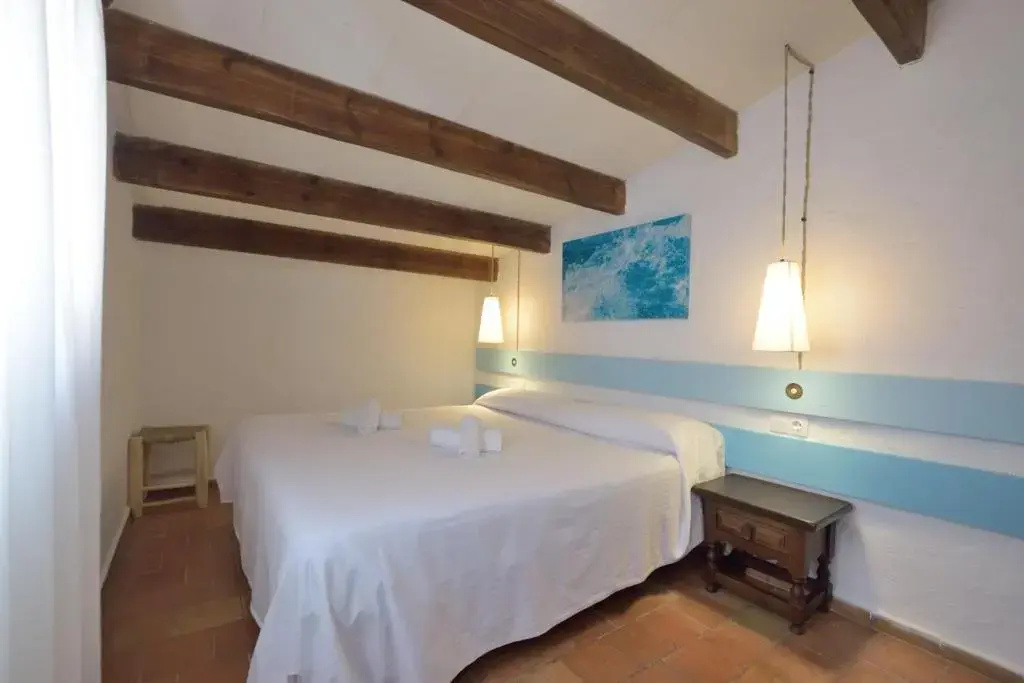 2 Bedrooms Villa