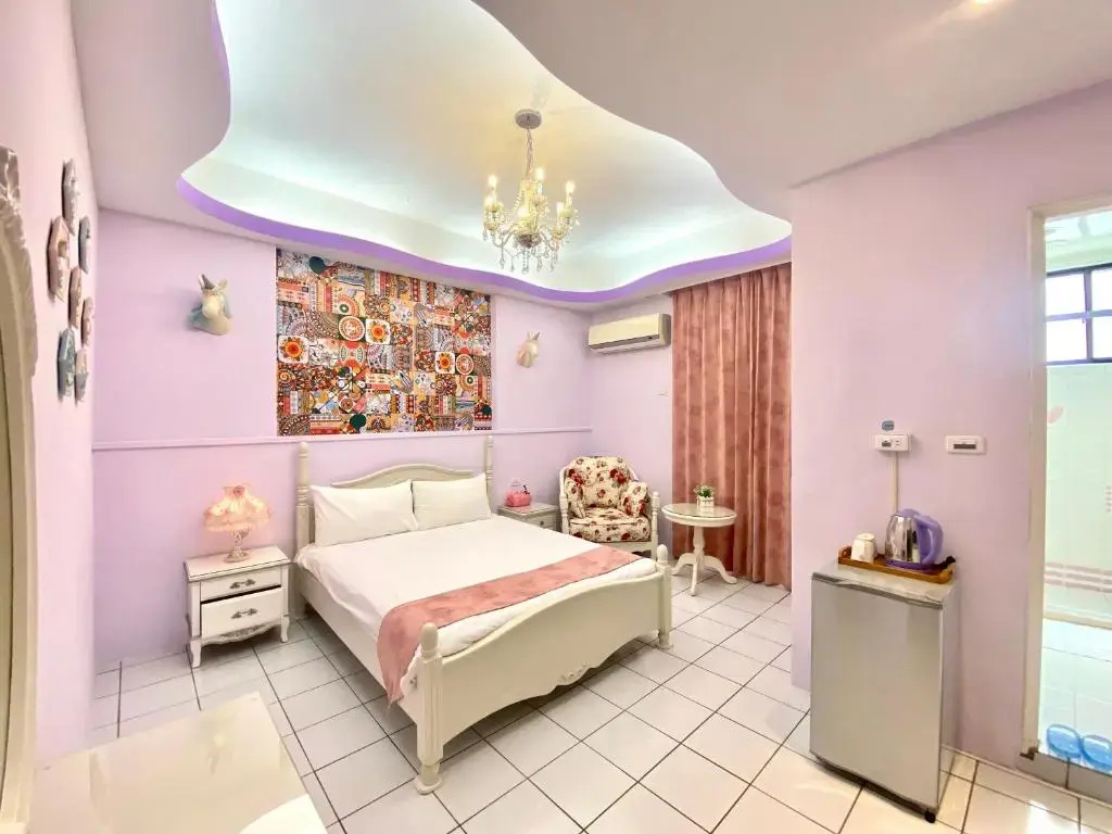 Standard Double room (full double bed)