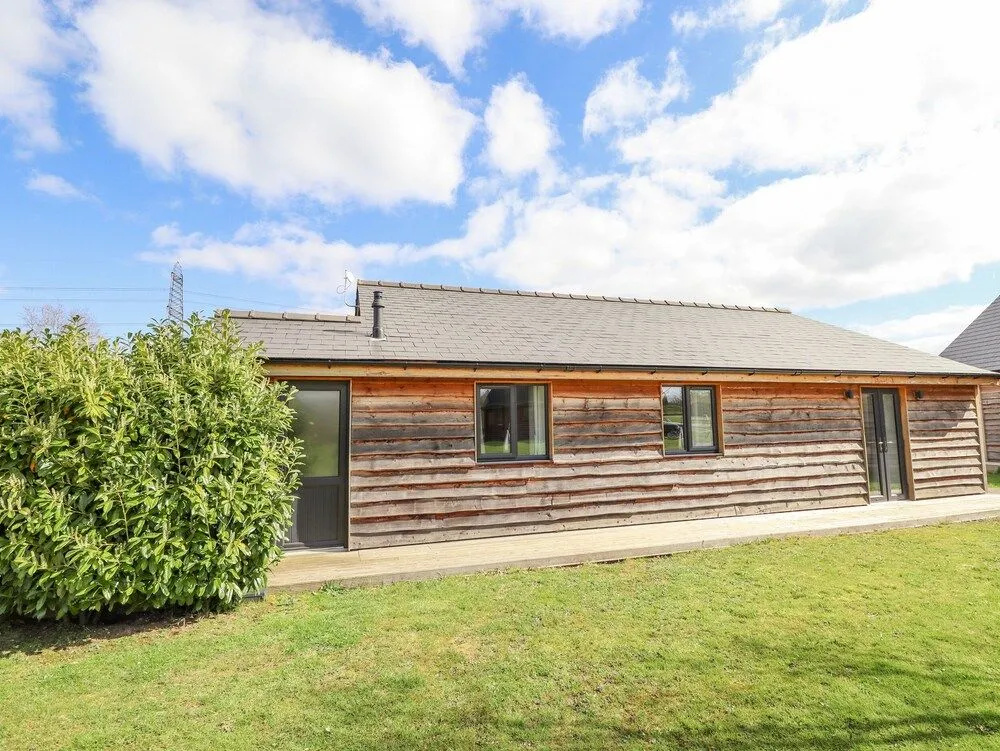 Lily-pad Lodge