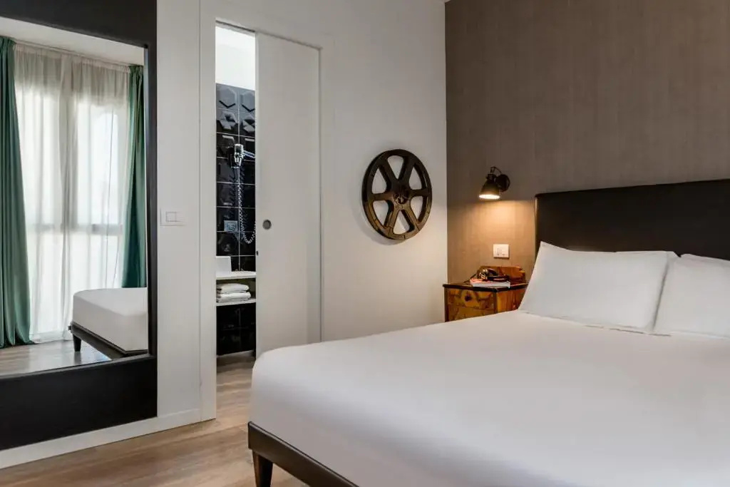 Standard Double room (full double bed)