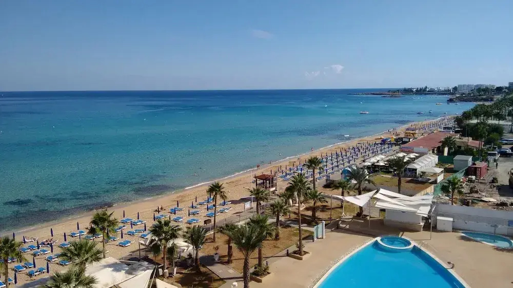 Beach & Waterfront