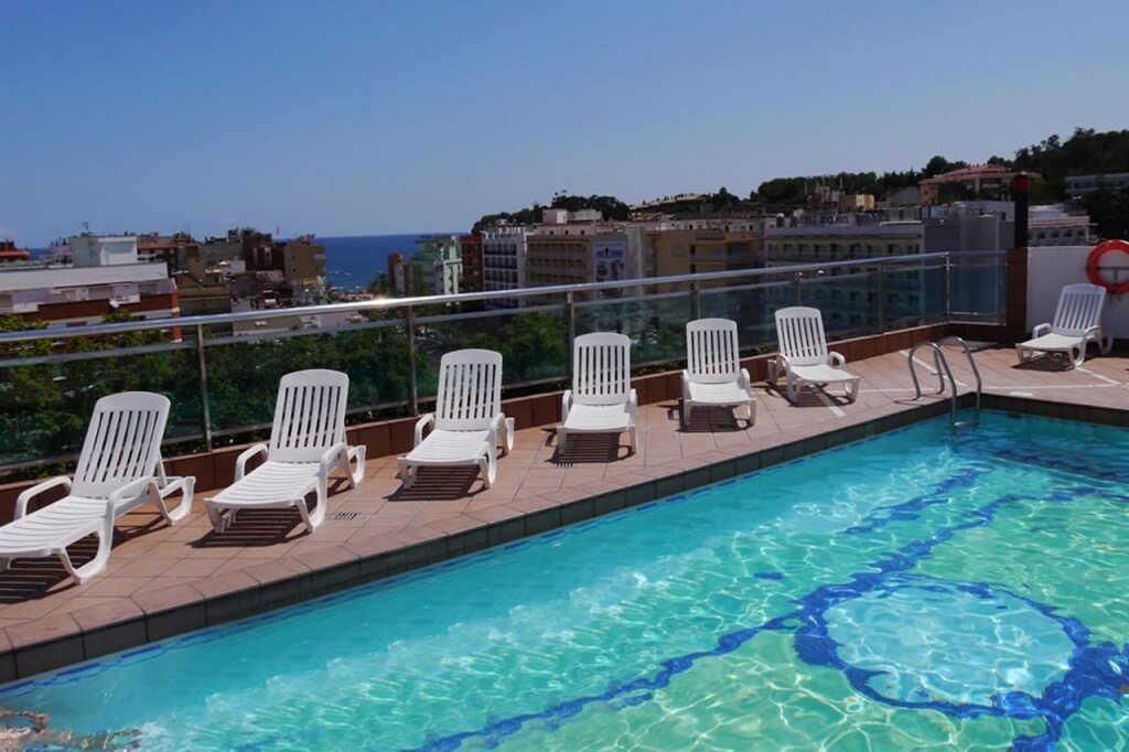 Hotel Astoria Park by null
