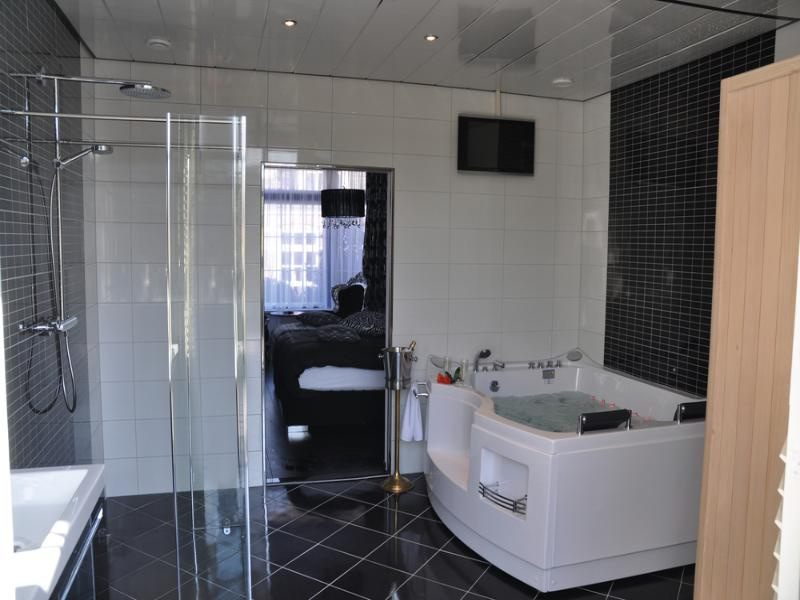 Standard Junior Suite