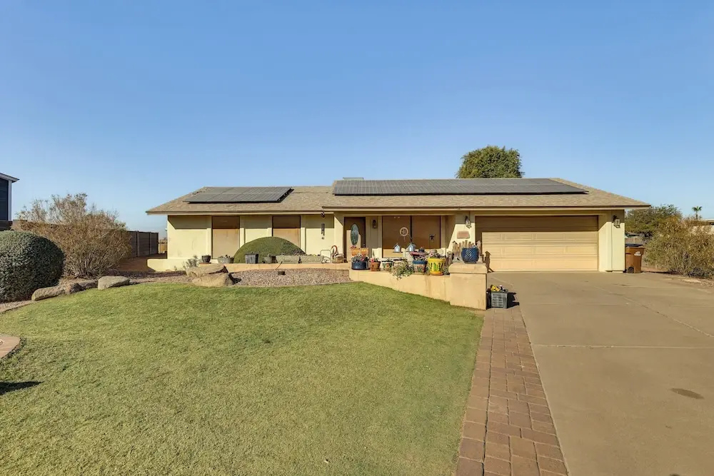 Near Golfing & Green Spaces: Florence Family Home!