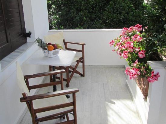 Paris Guesthouse